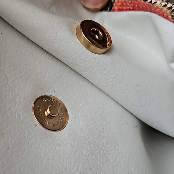 Inside Outside Floral Cushion Cover (12.5" x 15.25") - Picture 4 of 5